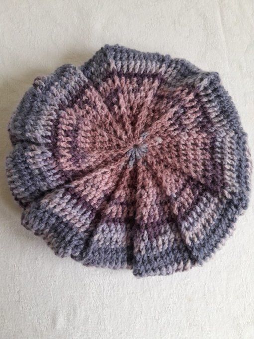 Béret femme unique " fait main " aux crochet 