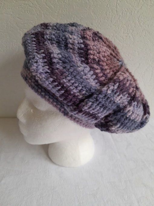 Béret femme unique " fait main " aux crochet 