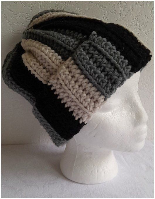 Bonnet homme avec revers au crochet