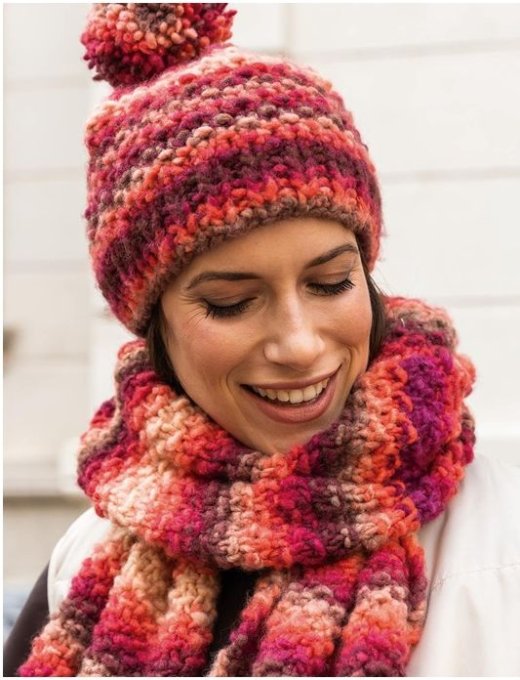 Gros bonnet à pompon tricoter sur-mesure " Lucie "