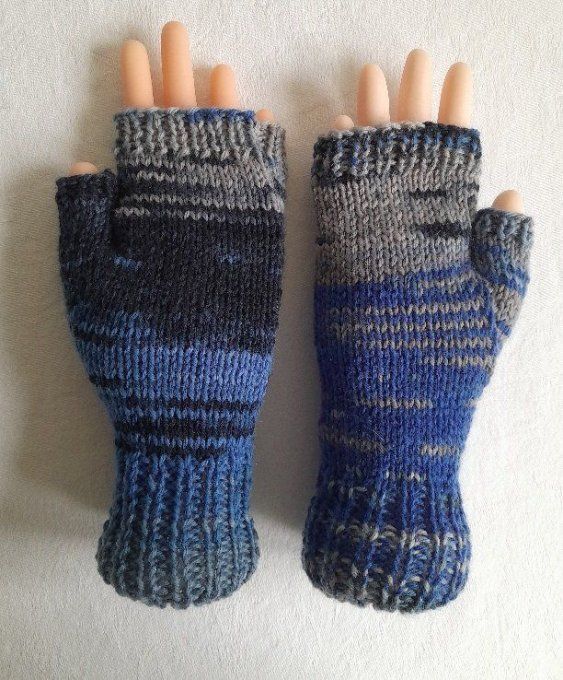 Mitaines femme en laine mérinos tricoté à la main unique